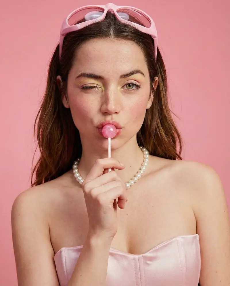 Preview of Soft Girl Editorial Fashion Portrait (JSON)
