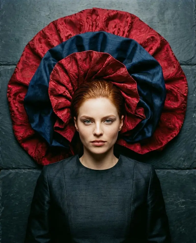 Preview of Avant-Garde Top-Down Fabric Halo Portrait