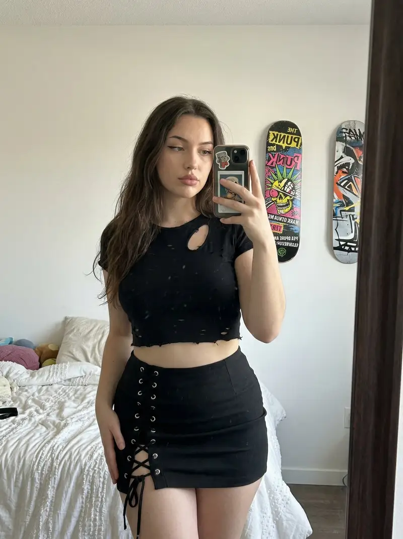 Preview of Realistic Curvy Woman Mirror Selfie