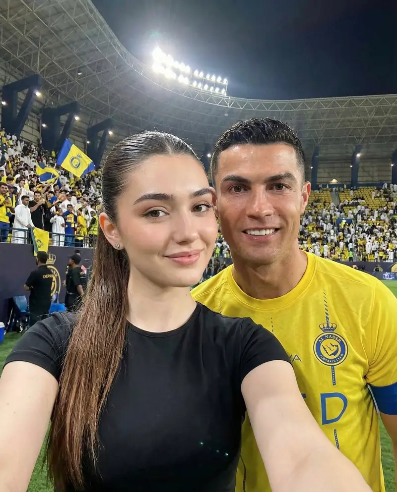 پیش‌نمایش سلفی رونالدو در استادیوم با حفظ چهره