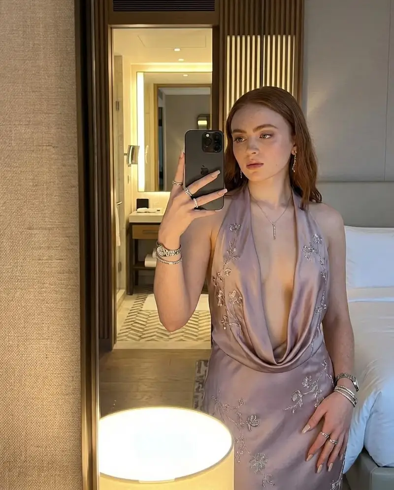 Preview of Upscale Mirror Selfie Portrait