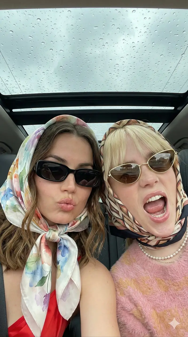 Preview of Candid Retro-Chic Car Selfie Prompt