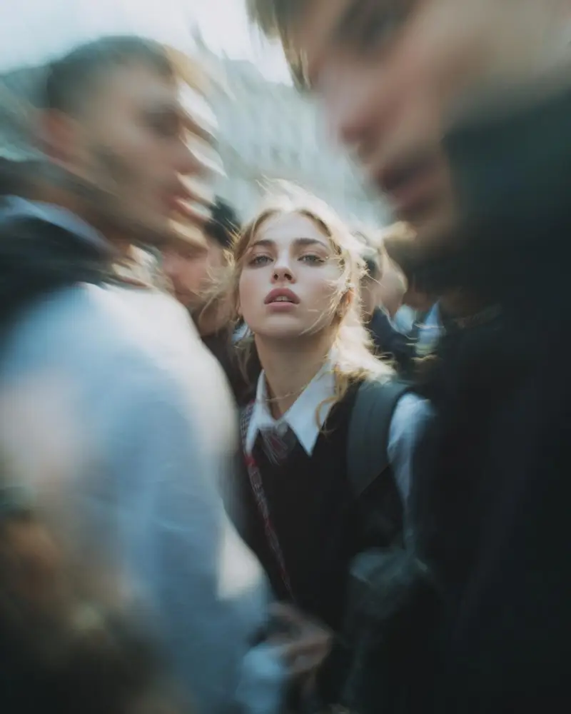 Preview of Paparazzi-Style Candid Photo Prompt