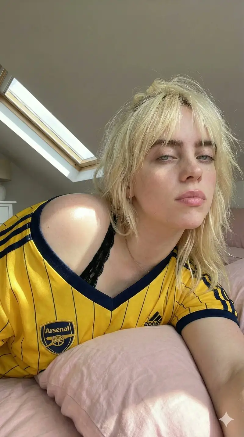 پیش‌نمایش Photorealistic Soccer Jersey Selfie Portrait