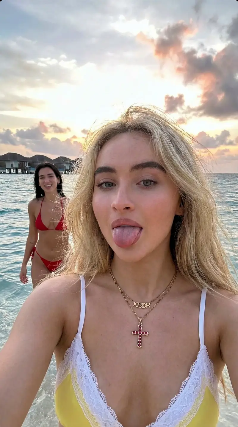 Preview of Playful Celebrity Selfie Prompt for Nano Banana Pro