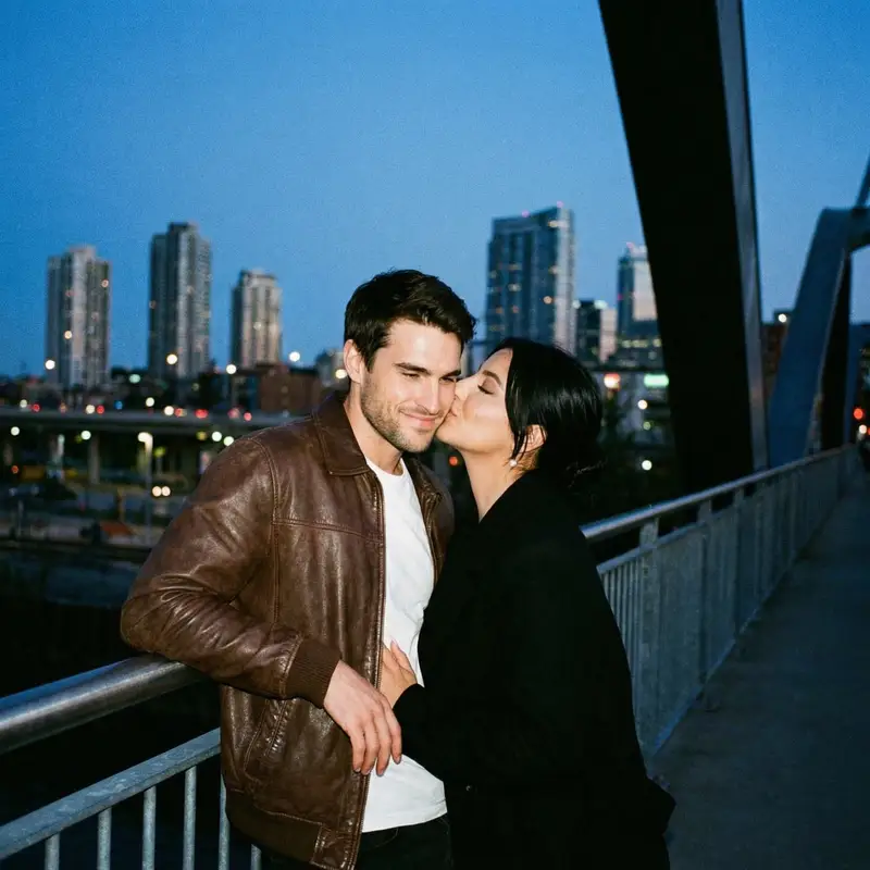 پیش‌نمایش Ultra Analog Film Candid Romance Scene