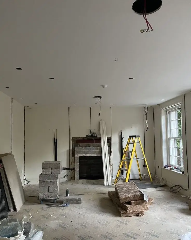 پیش‌نمایش Ultra-realistic Cinematic Time-Lapse Renovation Scene